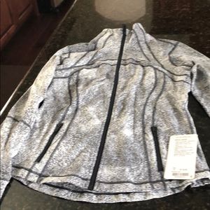 NEW Lululemon Define Jacket, lowest price!!!